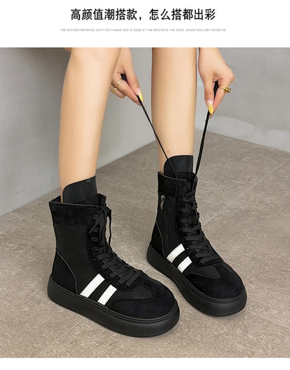 Sports and Leisure Shoes for Women New Fashionable High Top Shoes Flat Bottomed Lightweight and Comfortable Work Boots