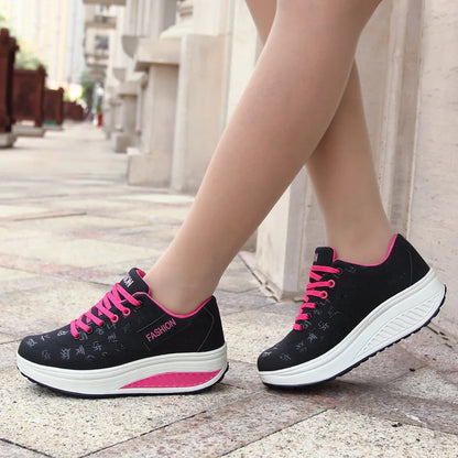 Women's Shoes Outdoor Casual Shoes Autumn Fashion Platform Vulcanized Shoes Flat Sole Walking Shoe. Plus Size Lace-up Sneakers